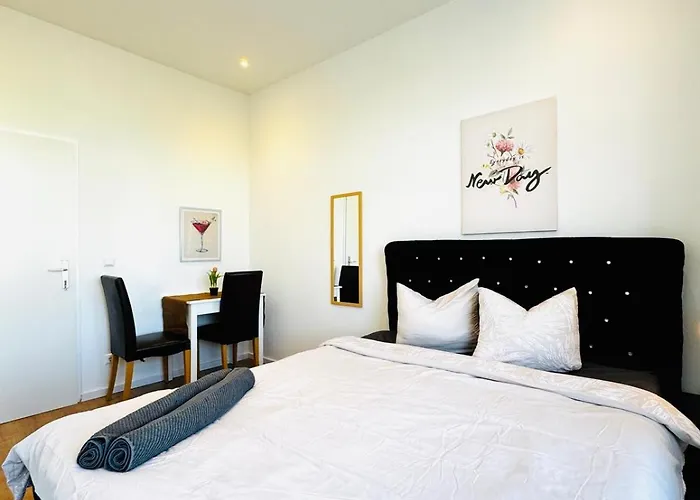 Comfortable Private In 3br Near Kaufpark Alterlaa Βιέννη