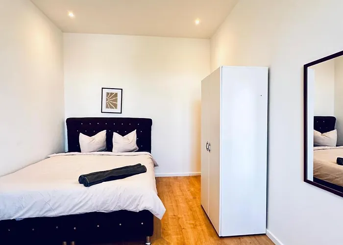Comfortable Private In 3br Near Kaufpark Alterlaa Βιέννη